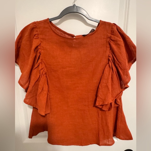 Fab’rik Rust Orange Ruffle Sleeve Blouse Size Small NWT - Picture 2 of 4